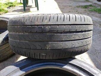 Pneu Pirelli 225/45 R17 na dojetí