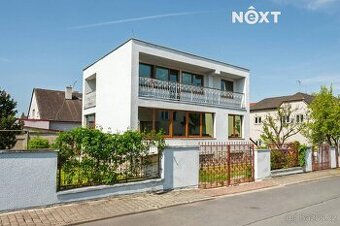 Prodej Rodinný dům, 166㎡ - 1