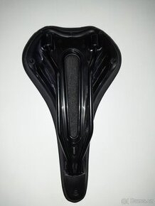 sedlo bontrager comp