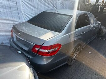 Mercedes-Benz E500 W212 273.971 285kW
