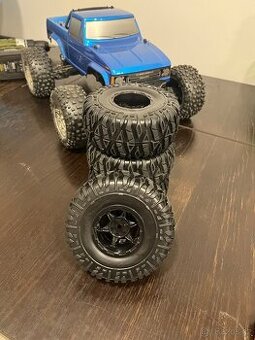RC monster kola - Team Corally Černé