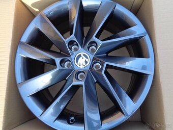 škoda superb 17 alu 5x112 nová original škoda