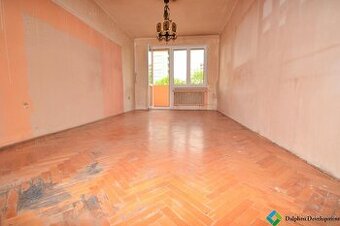 dr. byt 2+1 s balkonem s možností převodu do osobního vlastn