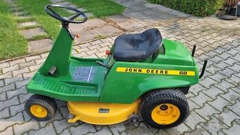 Rider John Deere 68