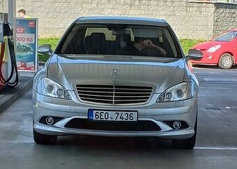 Mercedes-Benz S500 W221