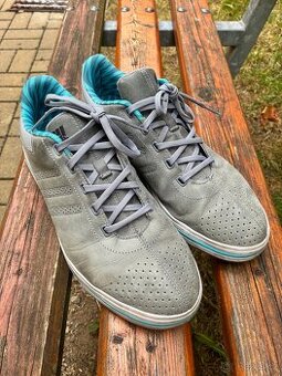 Kožené boty Adidas vel. 42