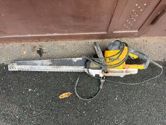 Pila DeWalt DWE397