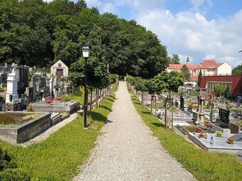 Prodám hrobové místo na hřbitově ve Štramberku