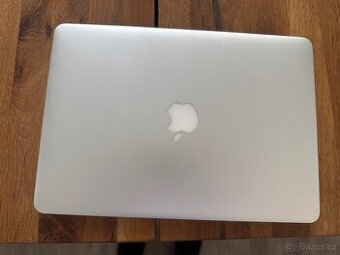 Apple Macbook air 13-r.v 2015