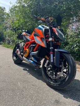 KTM Superduke 1290r