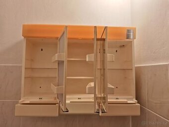 Koupelnová skříňka