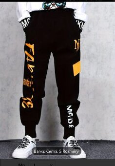 Chlapecké teplákové kalhoty. 11-12 let