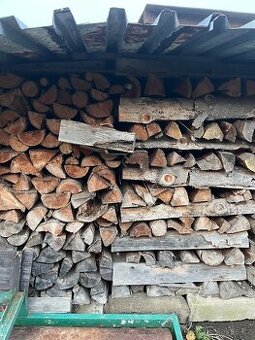 Prodám štípané, suché, smrkové palivové dřevo