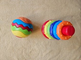 Motorická pyramida kruhy skládačka a koule