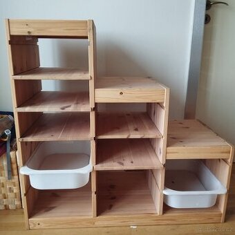 Úložná police TROFAST na hračky, knihy, hry,...