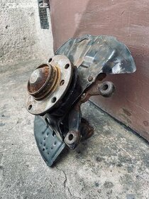 ‼️Pravá těhlice (svislý čep) - BMW e46, e85