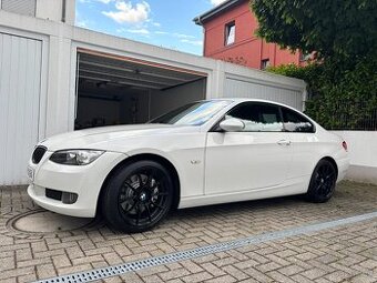BMW 330i e92 Coupé 200kW Manual