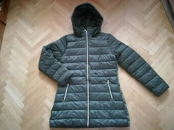 dlouhý zelený kabát vel 42 TOP SECRET -