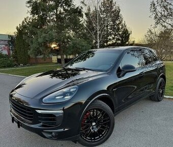Porsche Cayenne II facelift 3.0d 262ps GTS optic