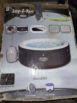 Relaxační vířivka Lay-z-Spa  miami