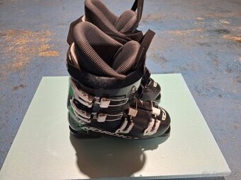 Lyžáky Nordica Dobermann GP, flex 70,stélka 26cm