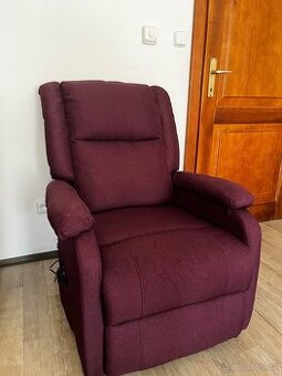 Masážní polohovací křeslo s vyhříváním – TOP stav
