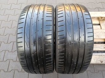 Dvě pneu 225/45/17 Hankook EVO