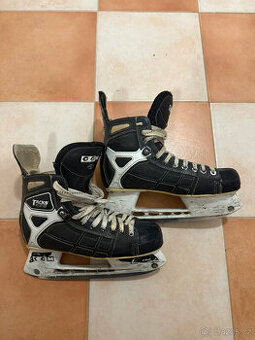 Brusle CCM TACKS 492