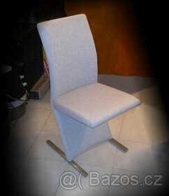 Židle atypická