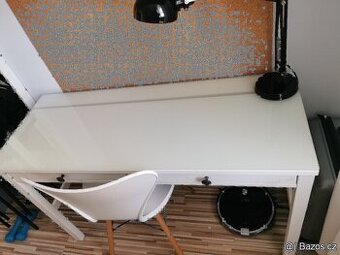 Stul jako novy se židlí