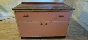 Retro kuchyň, dřez skříňka, ponk, stůl