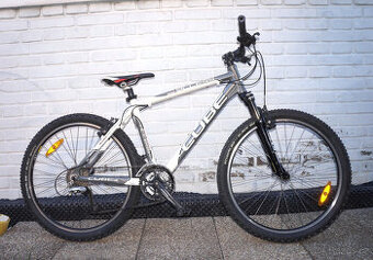 ALU horské kolo 26“ Cube, hliníkový rám 18“ (46cm), bezvadné