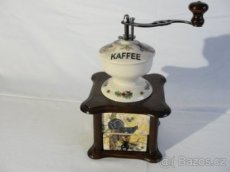 Porcelánový, stolní, zrenovovaný mlýnek na kávu - Tetřev - 1