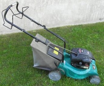 Sekačka s pojezdem GARDEN MASTER a motorem Briggs & Stratton