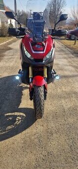 Honda x-adv 750