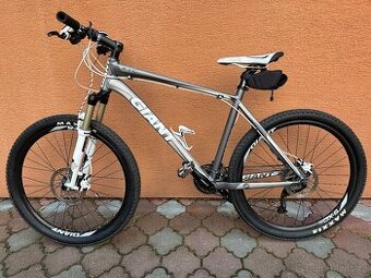 Horské kolo Giant
