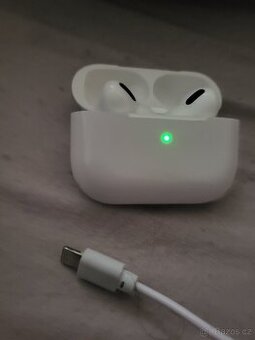 Prodam úplně nove sluchátka iphone