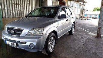 kia sorento 2.5 crdi. 4x4 ( velmi pekny stav )