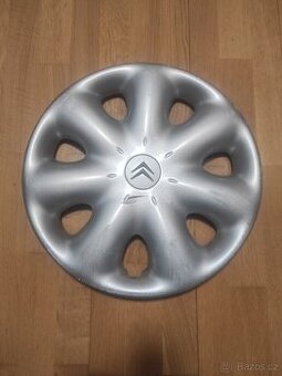 1 kus poklice Citroën (15")