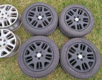 Zimní kola Subaru R16 Utragrip 7+