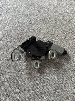 Octavie 2 motor stěrače