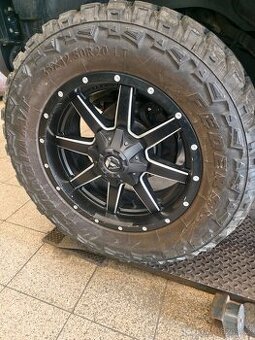Alu kola Hummer H2 a vymezovací podložky