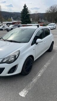 Opel Corsa 1.4, 74 kw, rok 2012, původ ČR
