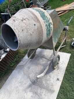 Michacka stavebni funkcni na 380V