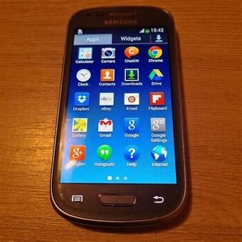 Samsung Galaxy S III mini Value Edition (GT‑I8200N)
