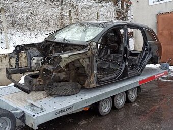 AUDI Q7 3,0TDi - r.v. 2006 - CELÁ KAROSERIE / VÝŘEZY