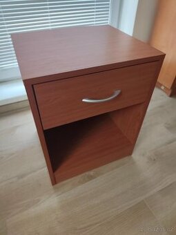 Noční stolek decorhome