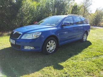 ŠKODA OCTAVIA II  facelift, 1.6TDi, zimáky, tažné, serviska