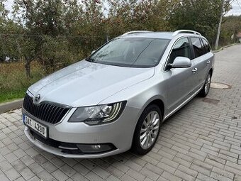 Škoda Superb 2.0 TDI 103kw 11/2013 / NAVI / KEYLESS