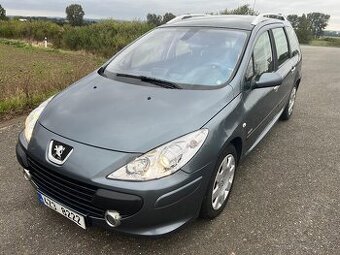 Peugeot 307SW 2.0HDI 100kW - 7-míst,topení WEBASTO